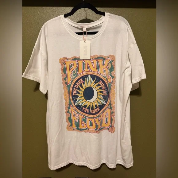 Pink Floyd Graphic T-Shirt XL New With Tags - Picture 1 of 6